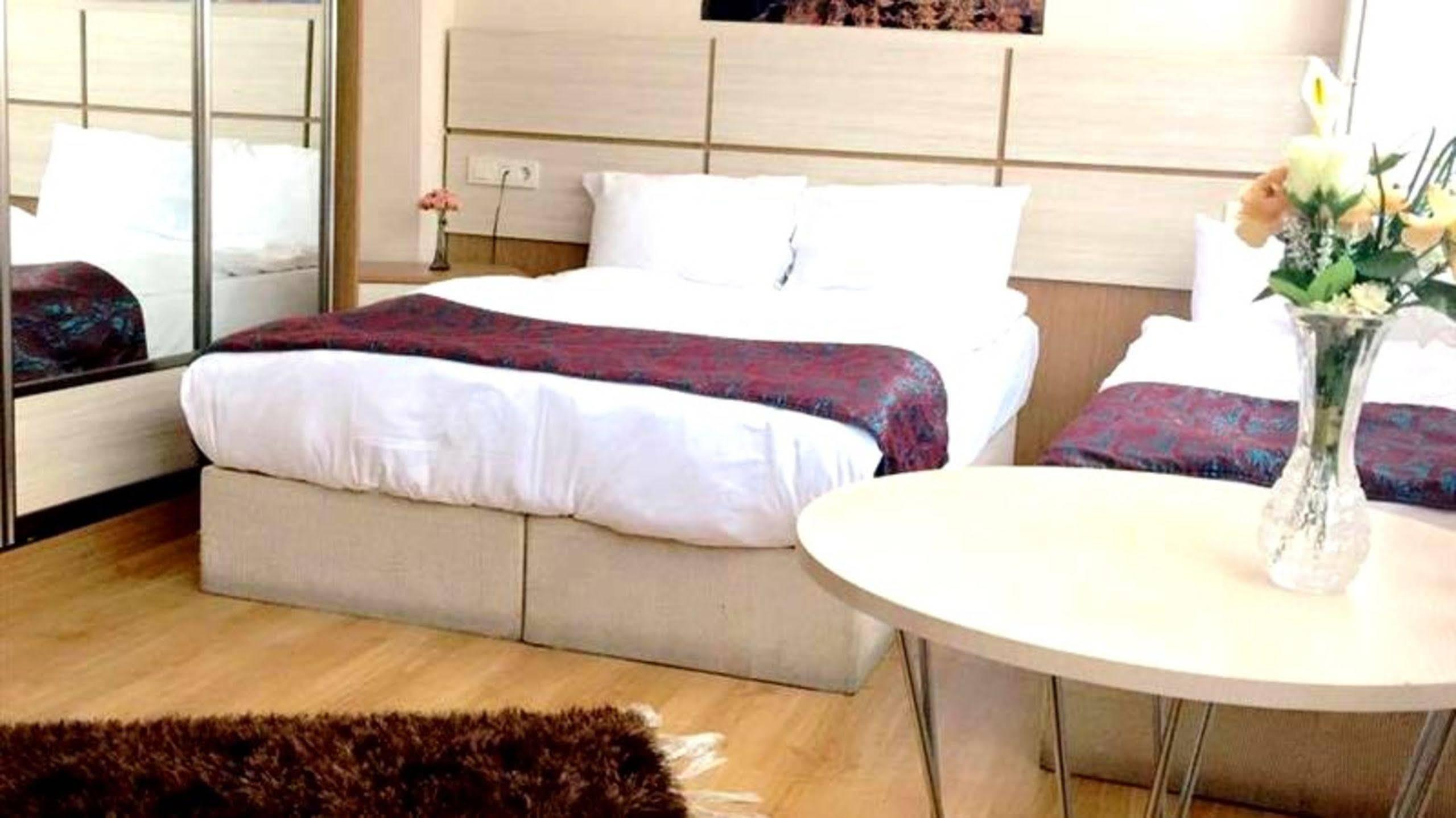 Royal Suites Besiktas Istanbul Exterior photo